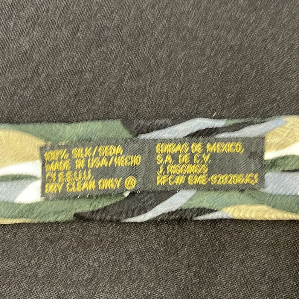 J. Riggings Hunting Horn Men’s Geometric Silk Neck Tie - Picture 5 of 5